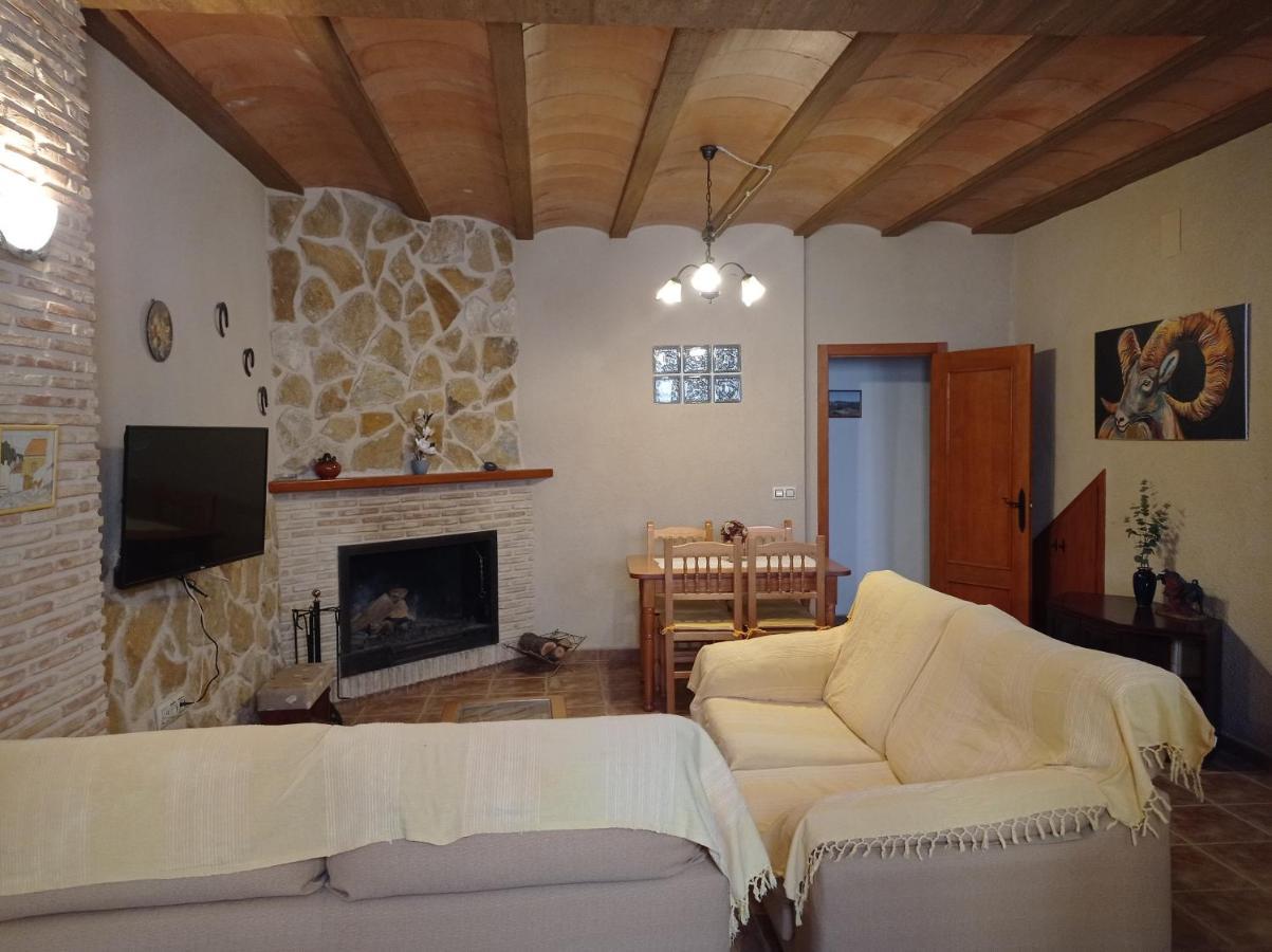 Casa Camille.Villares Елче де ла Сиера Екстериор снимка